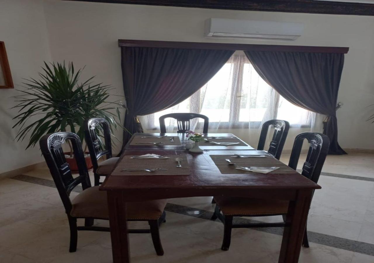 Dolphin Continental Hotel El Qoseir ภายนอก รูปภาพ
