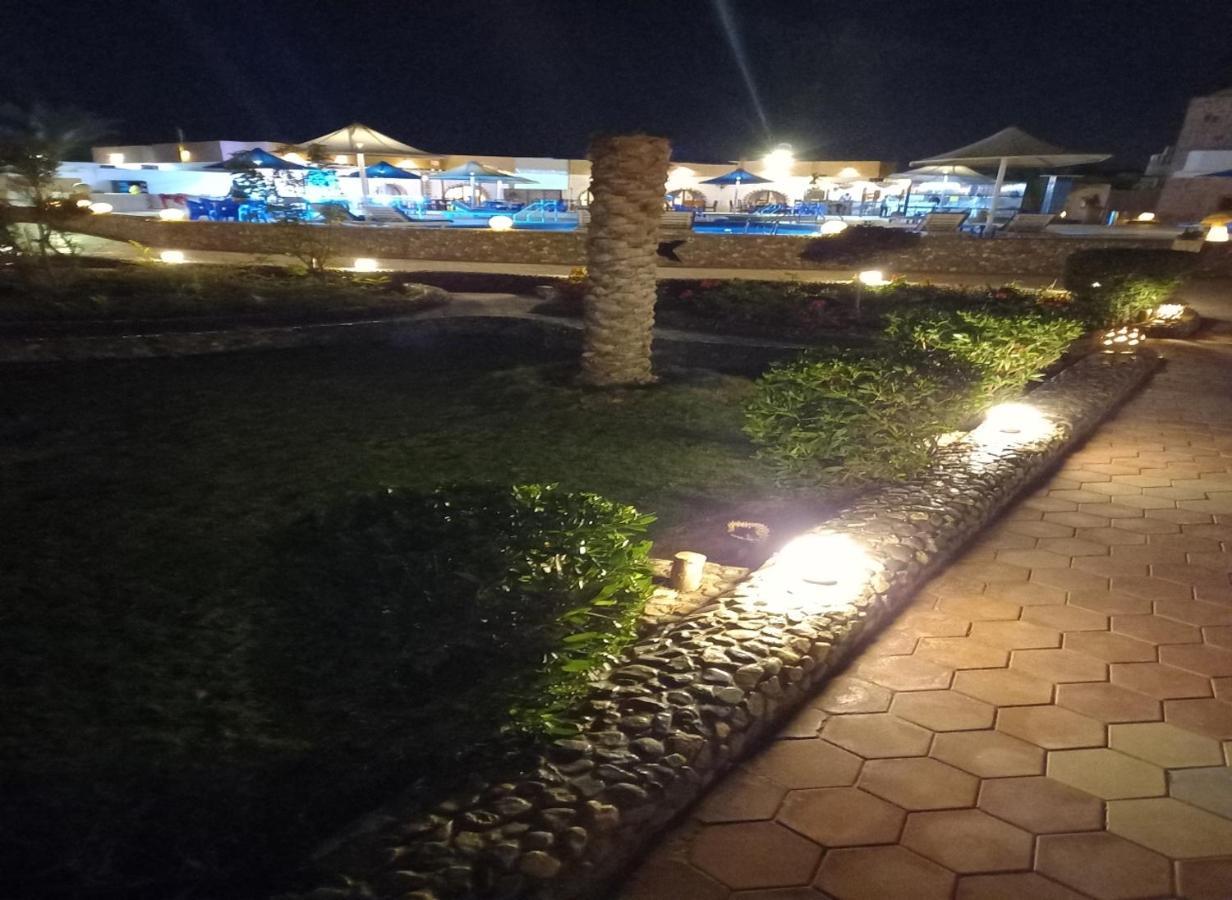 Dolphin Continental Hotel El Qoseir ภายนอก รูปภาพ