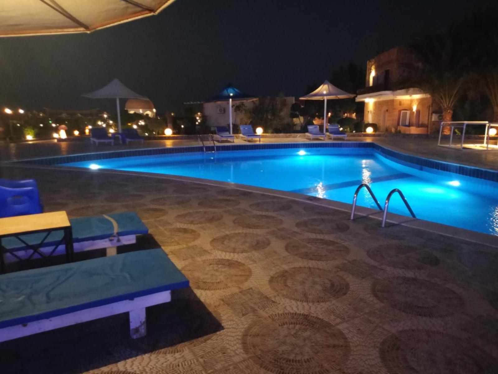 Dolphin Continental Hotel El Qoseir ภายนอก รูปภาพ