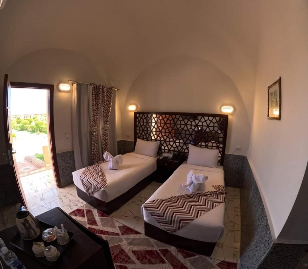 Dolphin Continental Hotel El Qoseir ภายนอก รูปภาพ